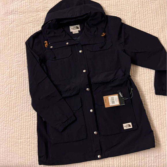 The North Face Parka - Picture 4 of 7